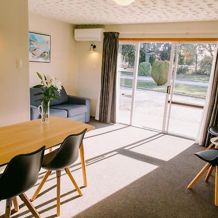 Flaxbourne Motels Ward Zewnętrze zdjęcie