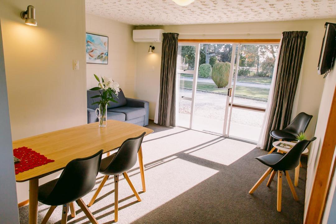 Flaxbourne Motels Ward Zewnętrze zdjęcie