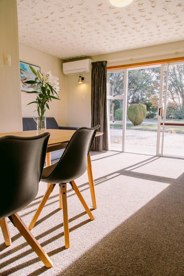 Flaxbourne Motels Ward Zewnętrze zdjęcie